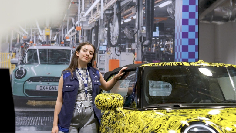 BMW woman at placement